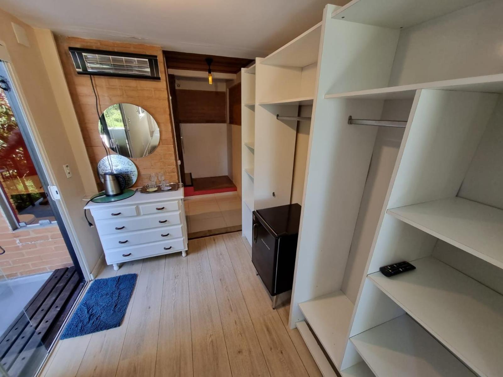 Casa Container 80 Ξενοδοχείο Campos do Jordão Δωμάτιο φωτογραφία